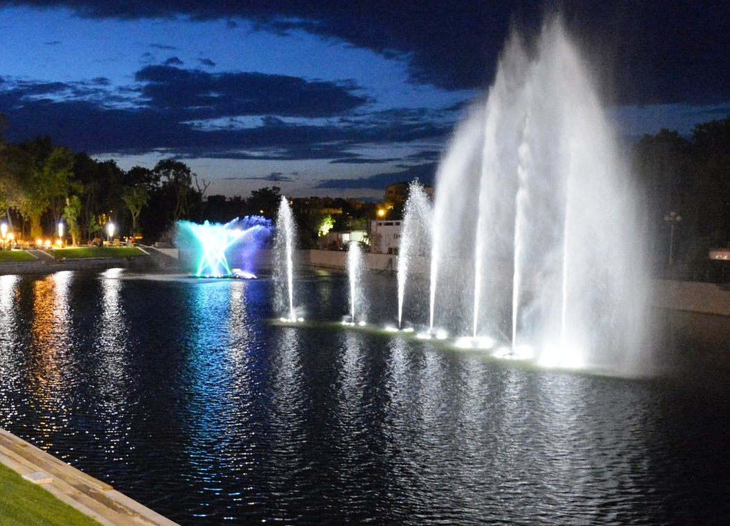 Iata cum ar arata fantana de 5 milioane de euro pe care vrea sa o construiasca Primaria Arad. VIDEO