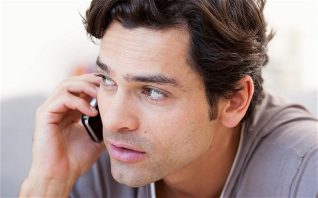 Aceasta este tara care nu permitea accesul cu telefoane mobile pe teritoriul sau: