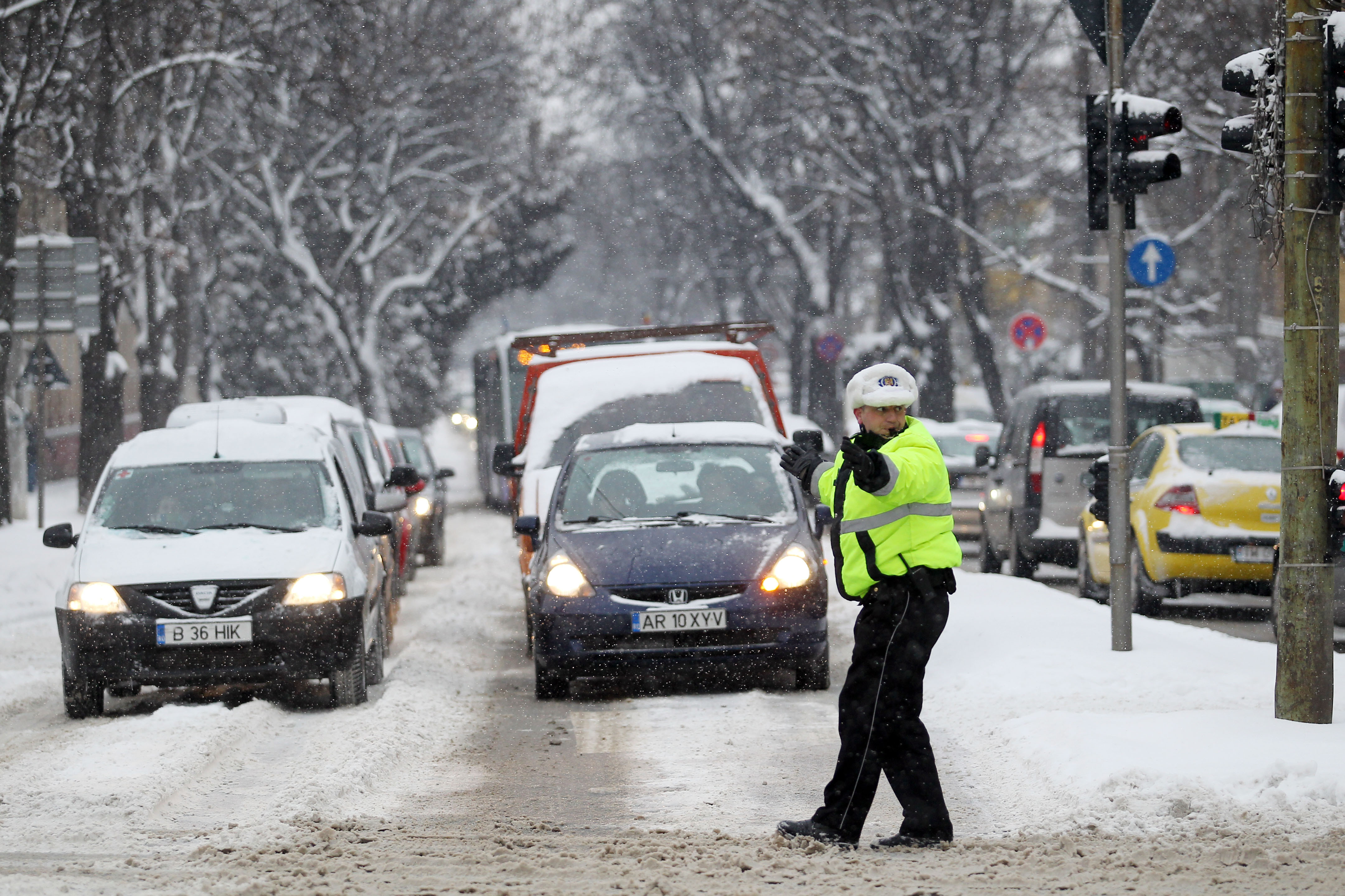 Au intrat în vigoare noile modificări ale Codului Rutier. Ce prevăd acestea