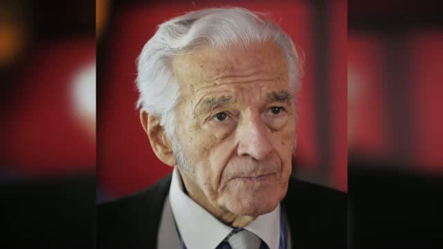 Omagiu pentru Sergiu Nicolaescu, la Targu Jiu. Zeci de persoane au urmarit peliculele regizorului