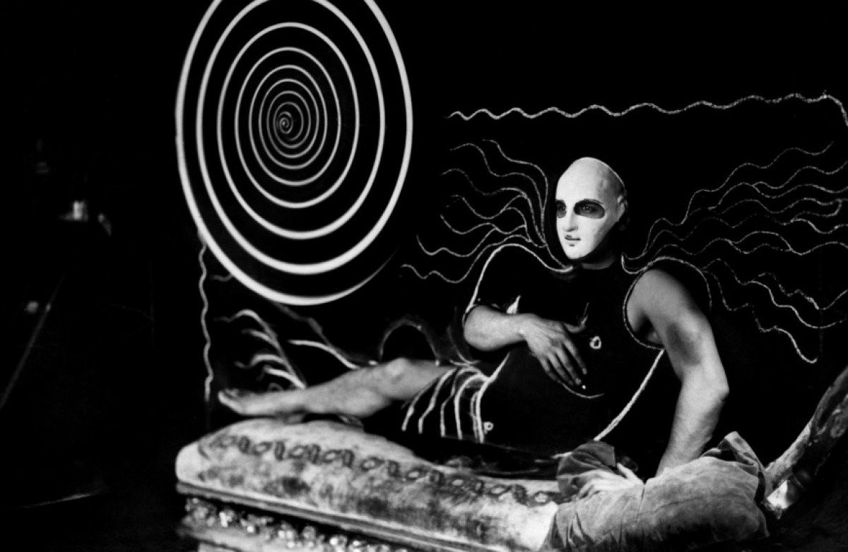 Filme de Louis Delluc si Jean Cocteau, la Cinemateca Eforie din Capitala