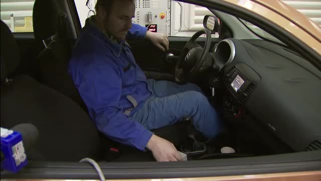 Chinul noii taxe auto. Jumatate din soferi vor sta la cozi uriase doar ca sa afle cat au de platit