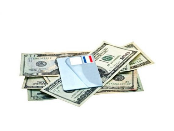 De ce ne vor spiona bancile tranzactiile online