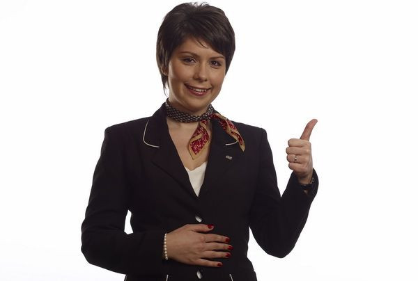 S-a instruit cu un agent FBI si si-a facut o afacere din asta. Romanca ce te dezbraca de secrete