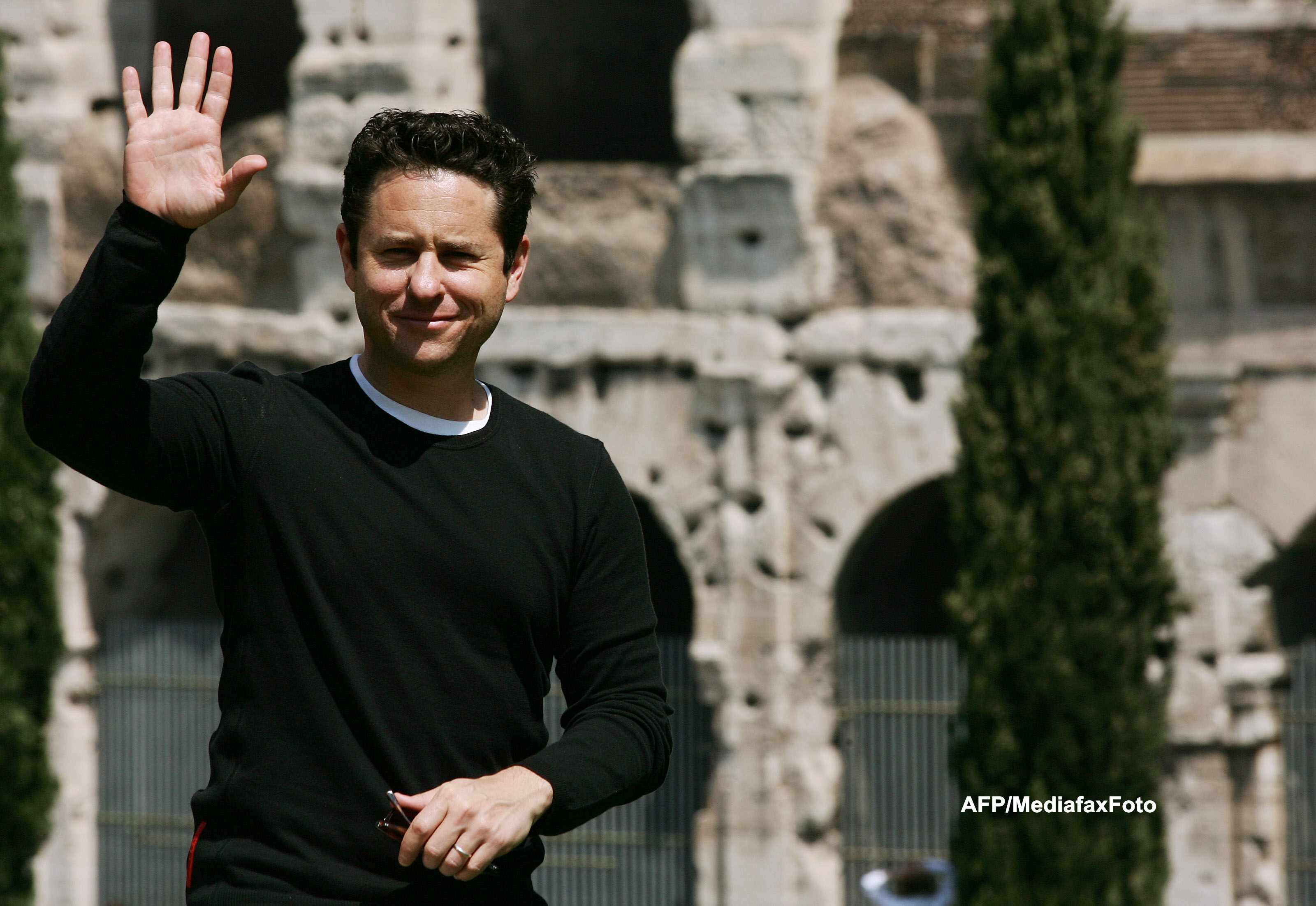 The Wrap: Regizorul viitorului film din seria "Star Wars" va fi J.J. Abrams