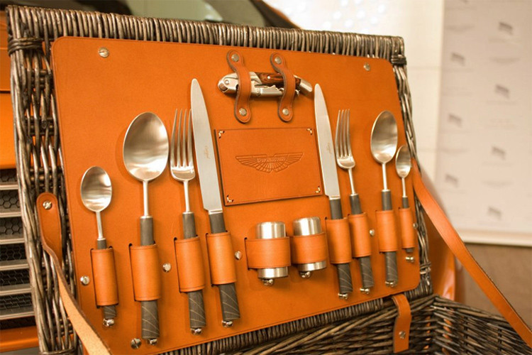 Aston Martin picnic