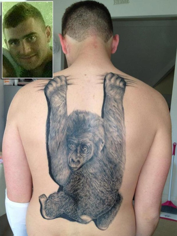 "Femeile sunt topite dupa el". Tatuajul care l-a ajutat pe un britanic sa dea lovitura