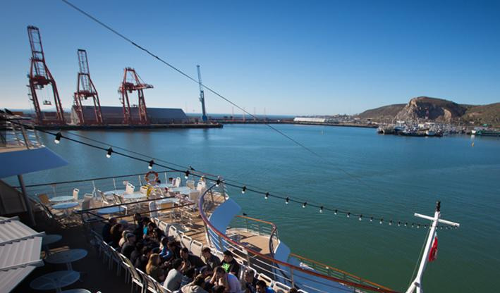 Intrebare de milioane: Ce cauta sefi ai Google, profesori si 600 de studenti pe o nava, laolalta?