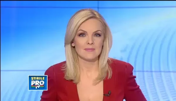 Daca poti s-o cuceresti, asta te asteapta. Magnatul din Hong Kong cu fiica lesbiana a chemat presa