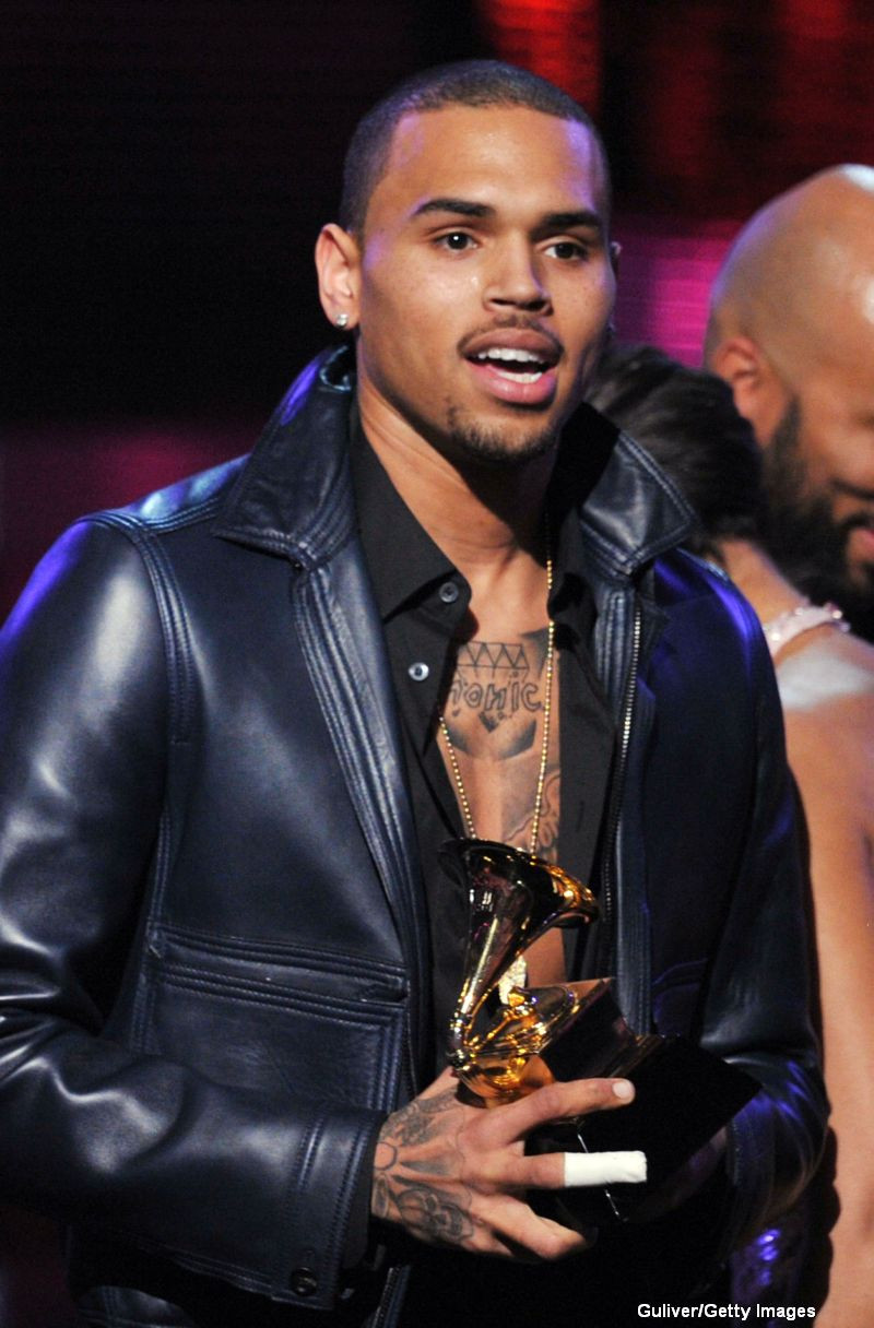Chris Brown a fost inchis pentru ca a fugit de la locul in care a produs un accident rutier