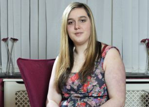 Adolescenta autista, arestata si tinuta intr-o celula 10 ore, dupa ce politia a crezut ca este beata