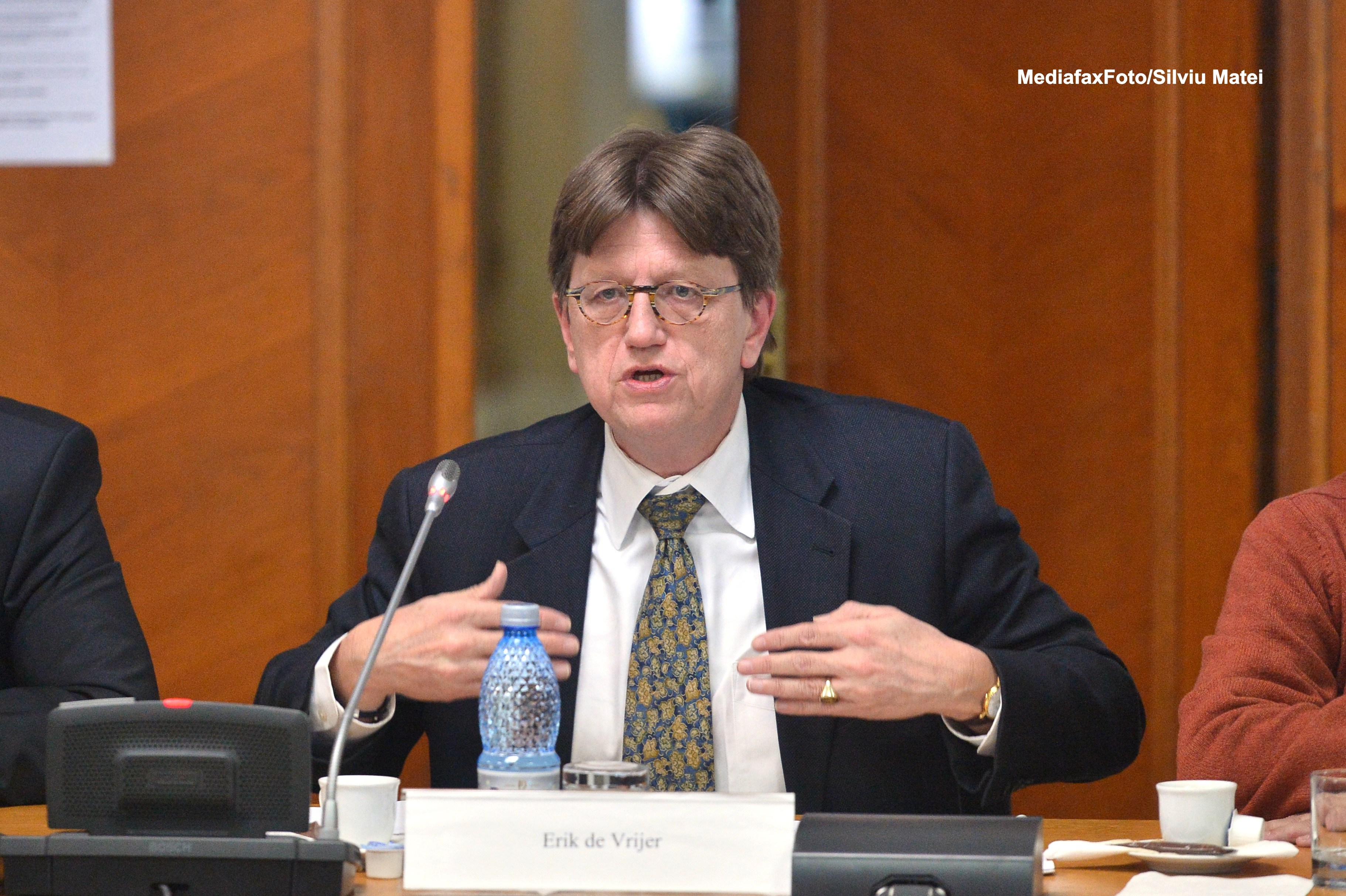 FMI: Romania nu a avut crestere economica in 2012, iar in 2013 va fi modesta, circa 1,5%