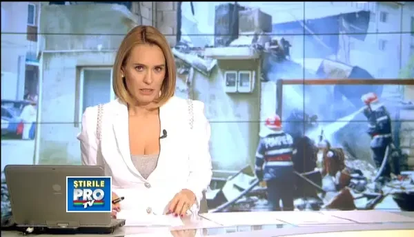 O mama si copilul ei ar fi ars intr-un incendiu daca fetele de la videochat nu dadeau alarma