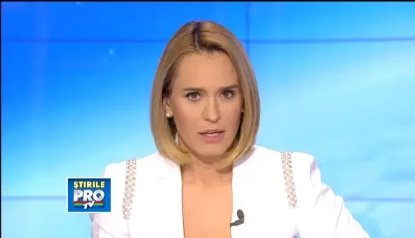 Focar de infectie intr-un bloc din sectorul 6. Doua femei au adunat munti de gunoaie in apartament