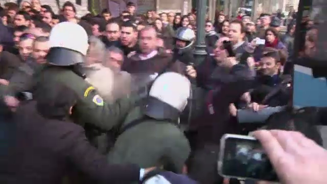 Prima zi de liniste in Grecia, dupa saptamani de greve si proteste