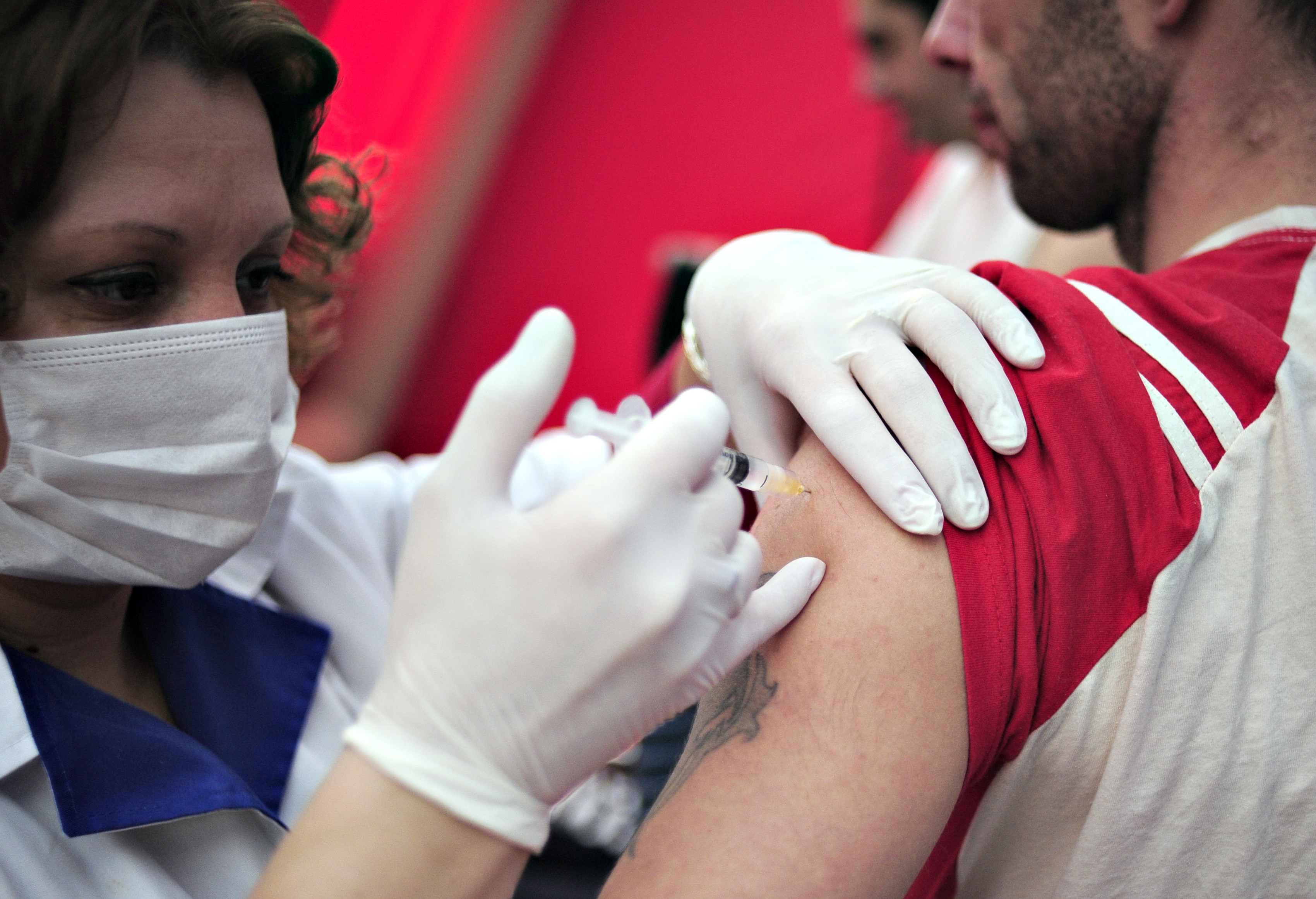 Gripa A/H1N1 face din nou victime intr-o tara vecina cu Romania. Care e situatia infectiilor respiratorii la noi