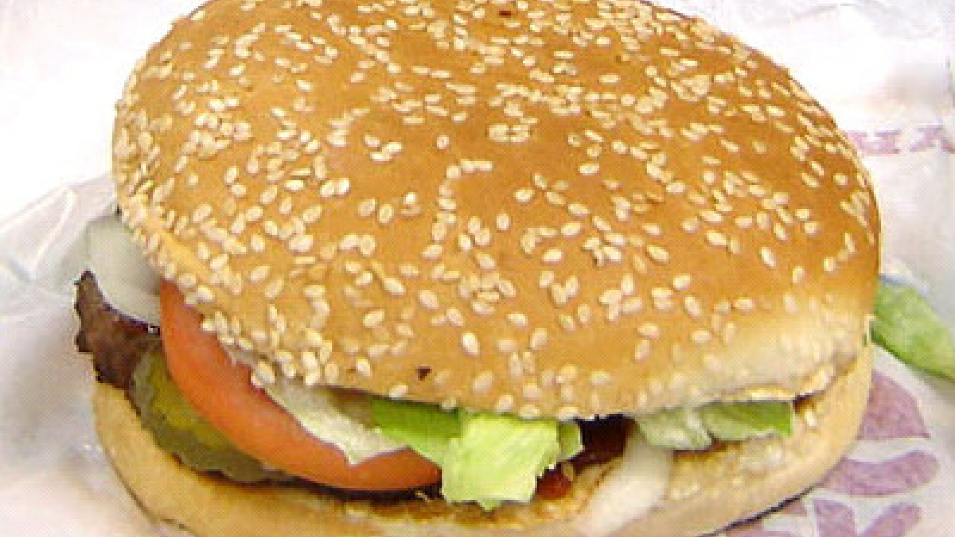 Un celebru lant de fast-food recunoaste oficial ca a vandut burgeri care contineau carne de cal