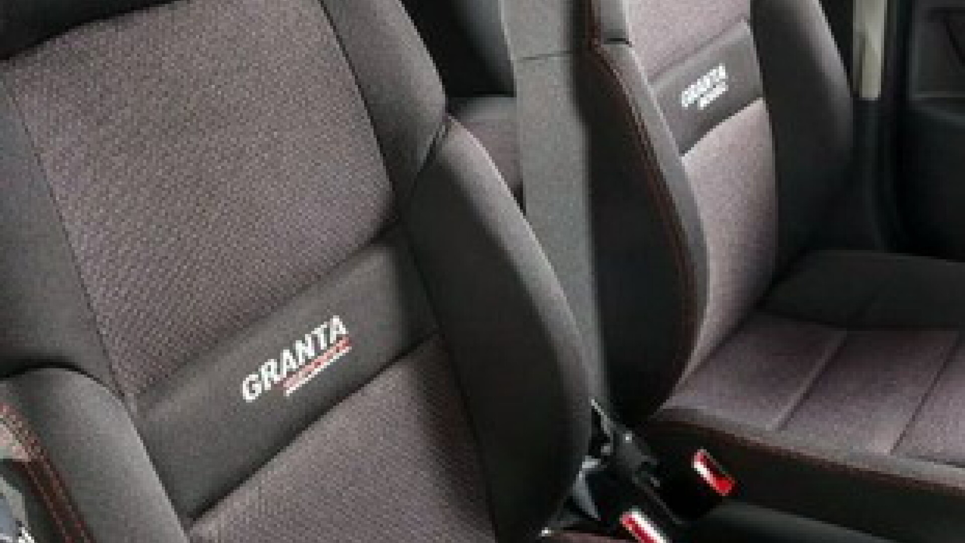 FOTO Rusii au facut masina sport din Logan! Primele imagini cu Lada de 120 de cai!