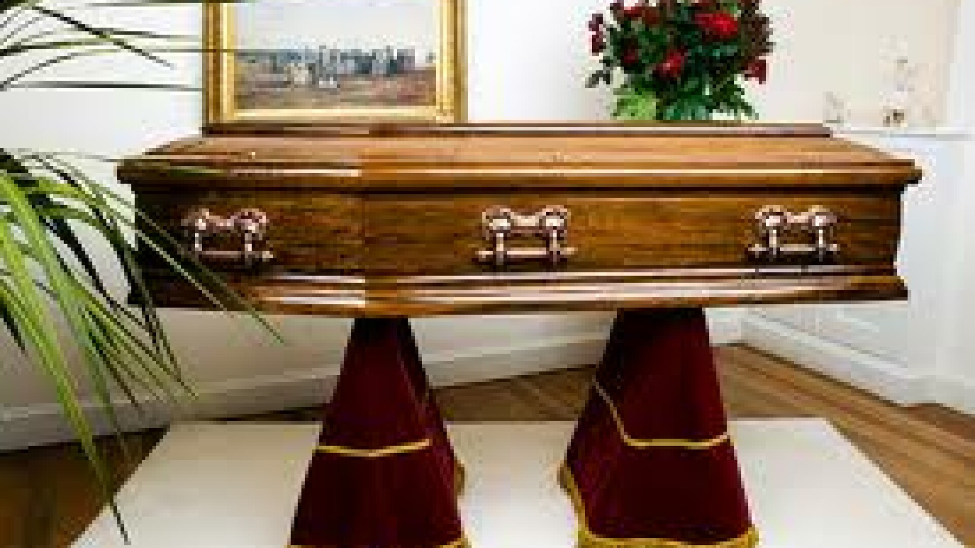 A fost ingrozita cand a citit mail-ul primit de la casa funerara care s-a ocupat de mama ei moarta