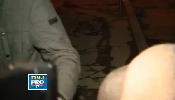 Minori obligati de doi adulti sa fure haine din magazinele dintr-un centru comercial din Timisoara