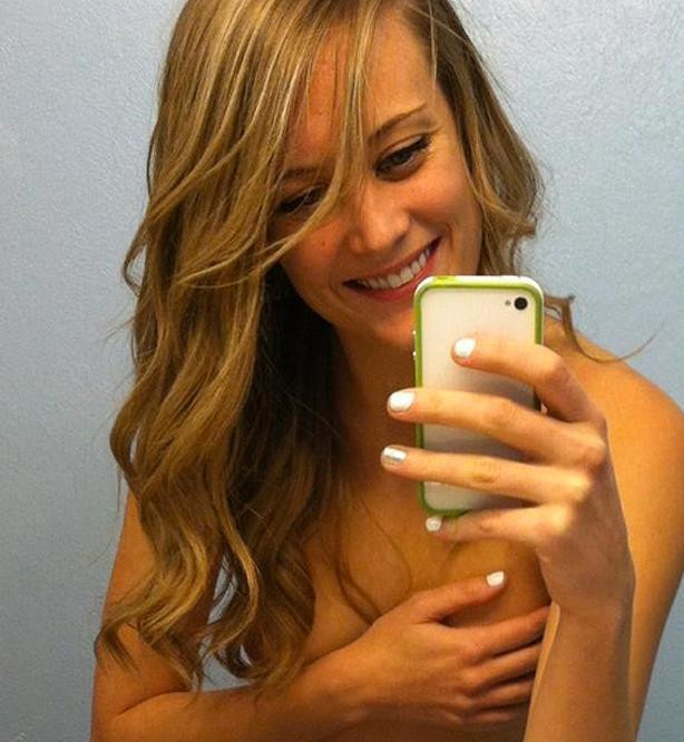 Imagini fabuloase cu o profesoara de 23 de ani! De ce toti baietii din scoala plang dupa ea