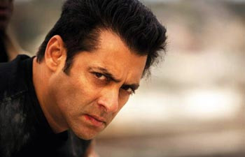 Starul de la Bollywood, Salman Khan, pus sub acuzare pentru ucidere din culpa in India