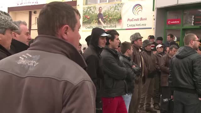 Agricultorii romani ameninta ca isi parasesc serele daca nu vin banii de la UE