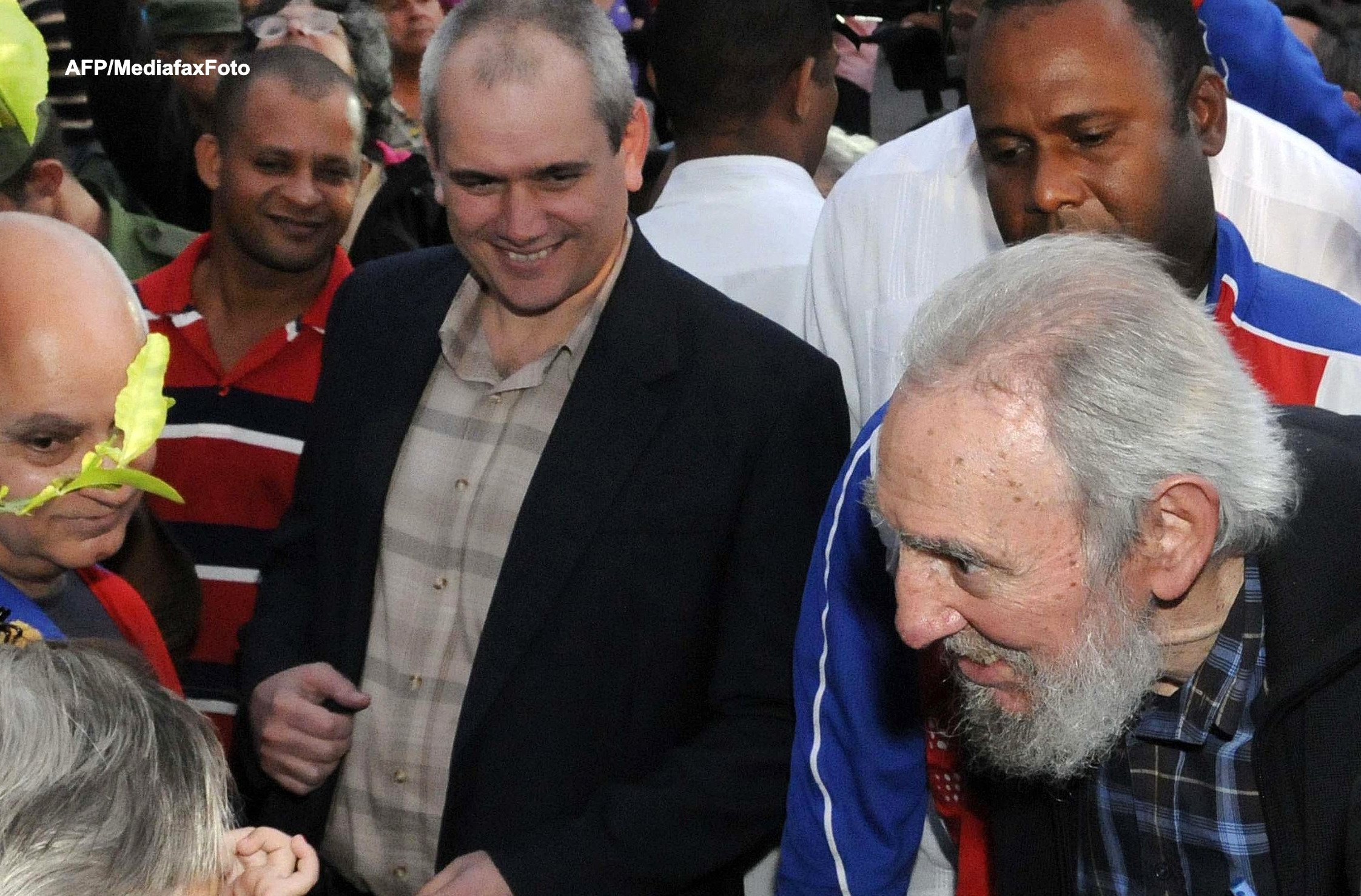 Surpriza in Cuba. Fidel Castro si-a facut aparitia in public pentru a vota la alegerile legislative