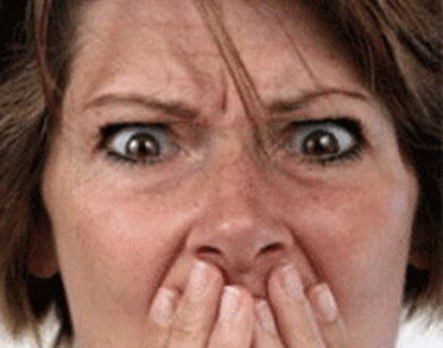 SOC. Ce au gasit in MORMANTUL fiului lor la zece zile dupa ce l-au ingropat