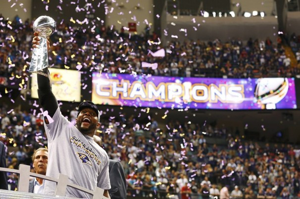 Cata lume s-a uitat la Super Bowl 2013