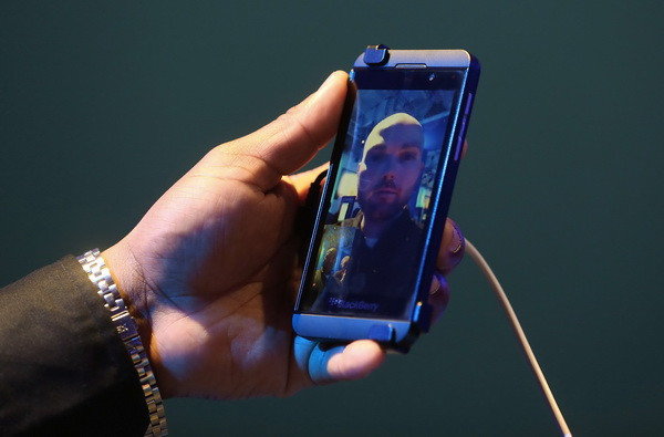 Telefoanele anului 2013. In ce merita sa investesti