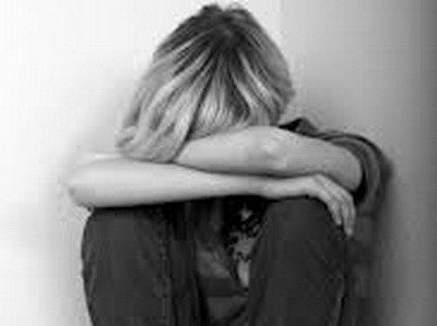 De ce plang oamenii? Darwin spunea ca este un accident, alte cercetari arata altceva