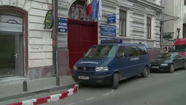 Perchezitii la primarie