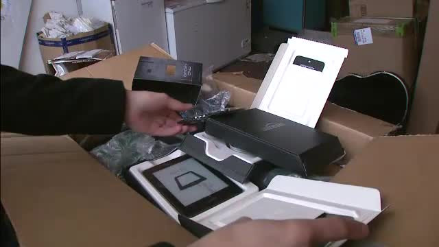 Oferte de nerefuzat pe siteul Fiscului. Tablete si smartphone-uri de ultima generatie, la licitatie