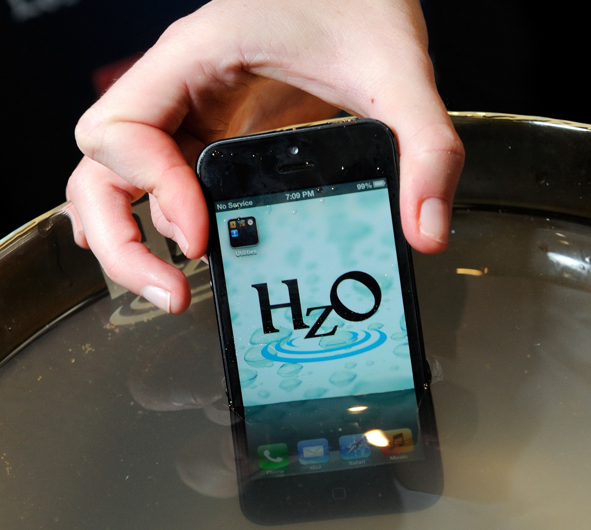 Cea mai dura lovitura. Apple pierde marca iPhone, in Brazilia