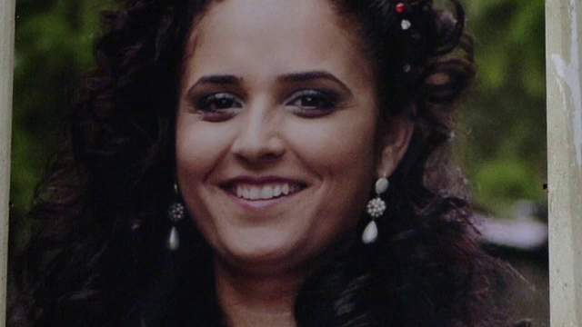 500 de oameni au venit sa-i aduca un ultim omagiu fetei decedate dupa o operatie de marire a sanilor