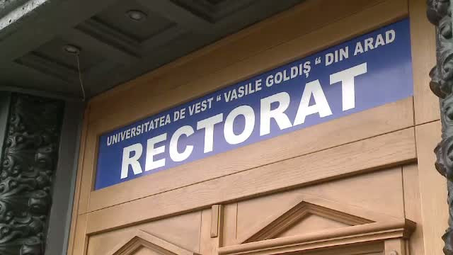 Doi fosti ministri, printre absolventii Universitatii din Arad. Ce spun despre traficul de diplome