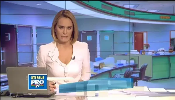 Teren de fotbal "aproape orizontal", scos la licitatie. Bancile platesc greselile dinaintea crizei