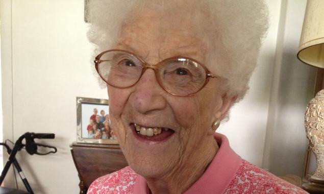 Cel mai batran user Facebook. Site-ul nici macar nu i-a recunoscut data nasterii