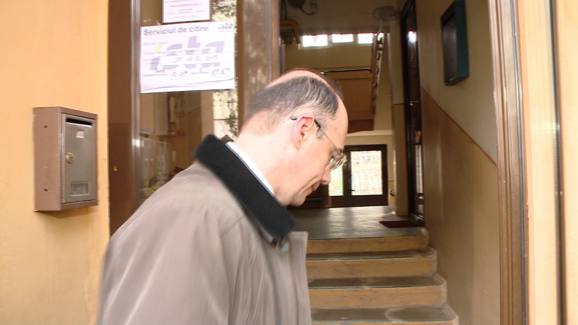 Profesor universitar din Timisoara, suspect pentru luare de mita. Ar fi primit cel putin 2.000 euro