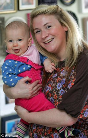 O mama de 30 de ani a trecut prin chinuri groaznice dupa nastere. Ce a uitat medicul in abdomenul ei