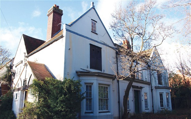 Primaria Portsmouth a dat gratis un conac de 450.000 de euro. De ce nu vrea nimeni sa il cumpere