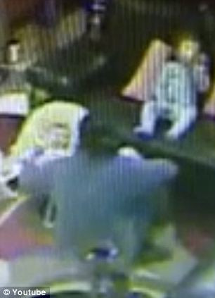 A ascuns o camera in sufragerie pentru a-si spiona dadaca. Ce a observat pe imagini. VIDEO