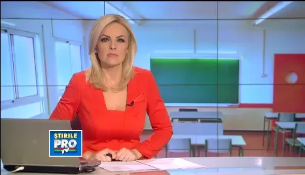 Profesorii le tin loc de familie. Drama elevilor ai carora parinti muncesc peste hotare