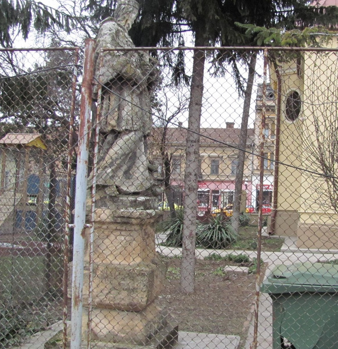 Cea mai veche statuie din Timisoara va fi restaurata si va fi mutata intr-o noua locatie. FOTO