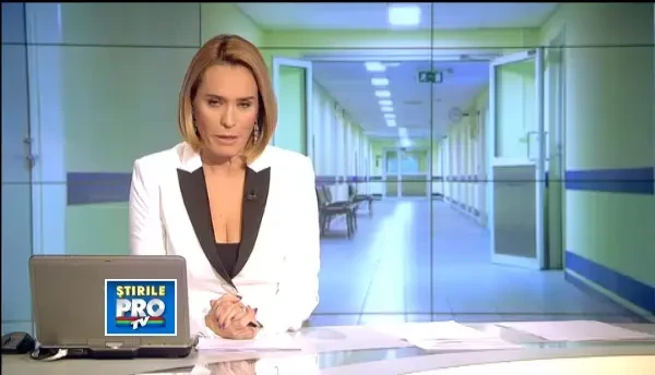 Politist, prins dormind la volanul masinii, in timpul postului. Primarul l-a trezit din somn