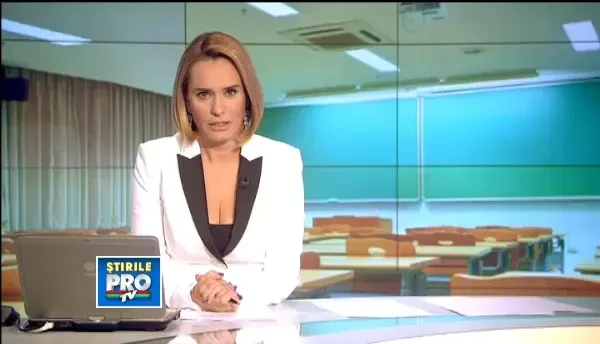 Doi elevi din Gorj si-au injurat profesoara si au folosit un spray lacrimogen in timpul orelor