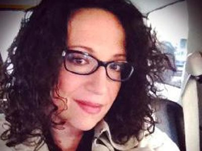 Povestea femeii care s-a dat drept barbat ca sa isi gaseasca partenerul de viata. Acum e casatorita