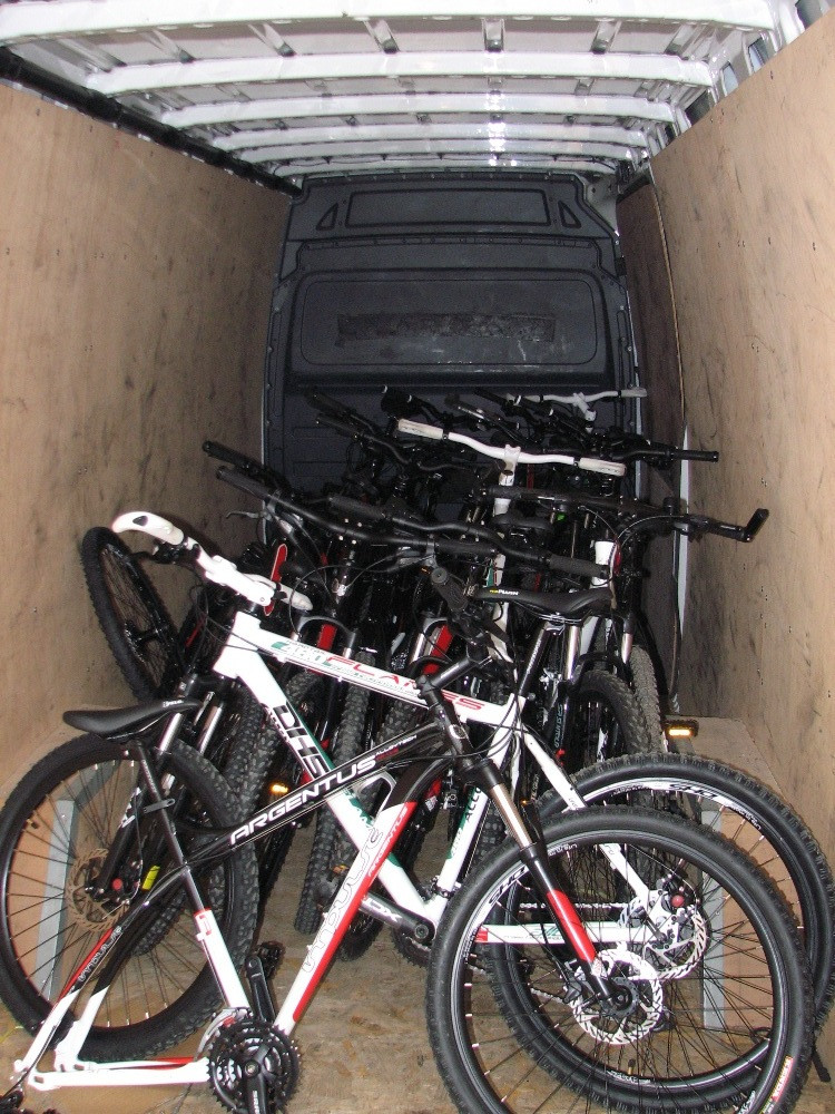 Cea mai mare fabrica de biciclete din S-E Europei, aflata langa Deva, a fost pradata de hoti