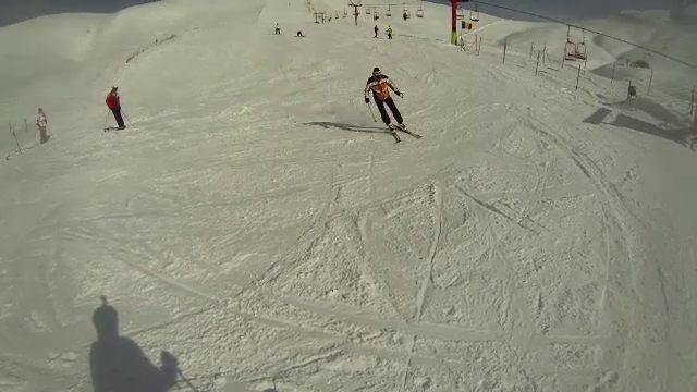 Week-end spectaculos la Straja, unde intoarcerea iernii nu a deranjat pe nimeni. VIDEO